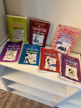 Diary of a Wimpy Kid Book Set - Colorful Hardcover Collection